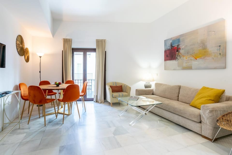 Living room, Seating area, Dining area