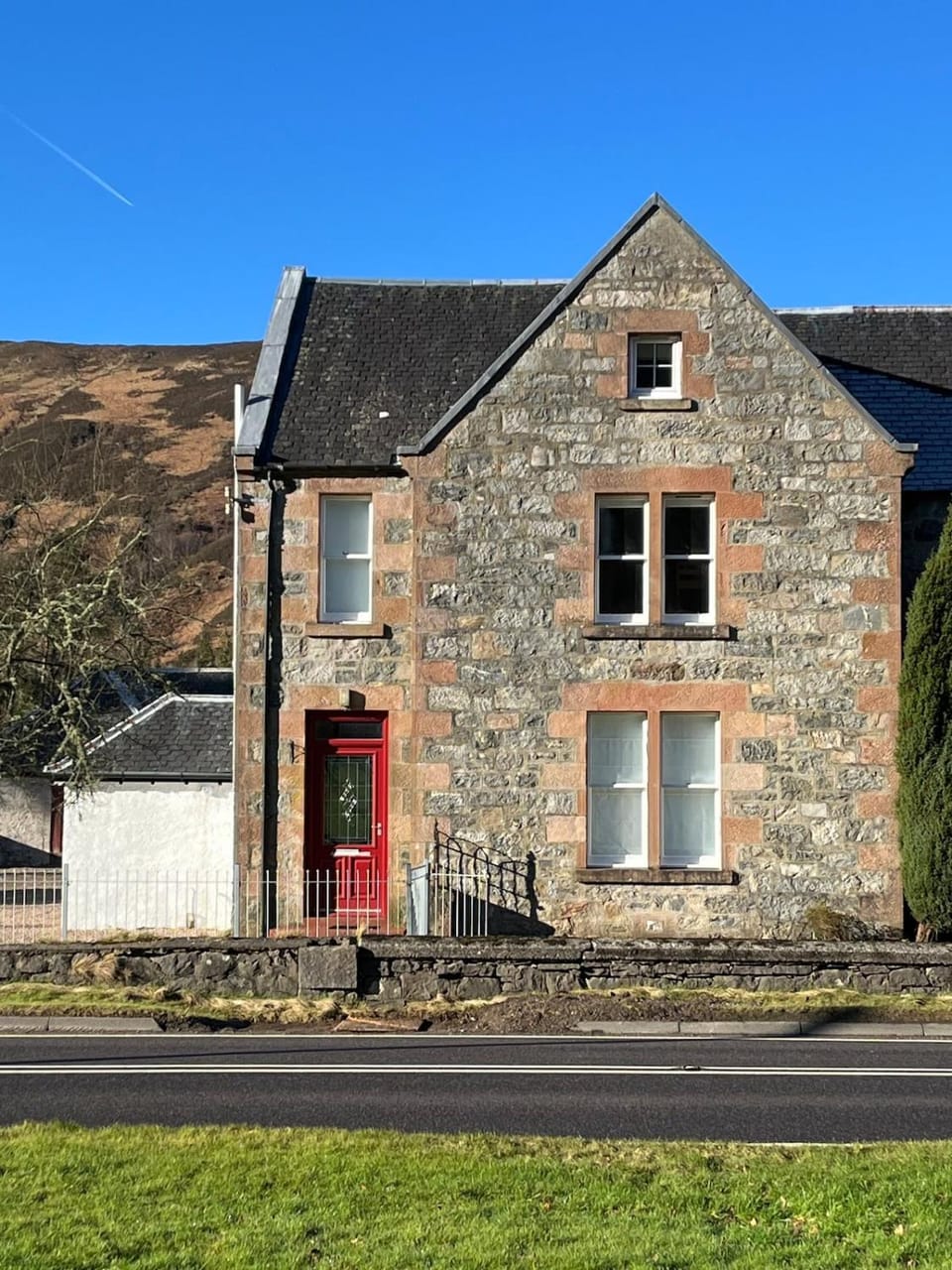 The Farmhouse Snug House in Scotland