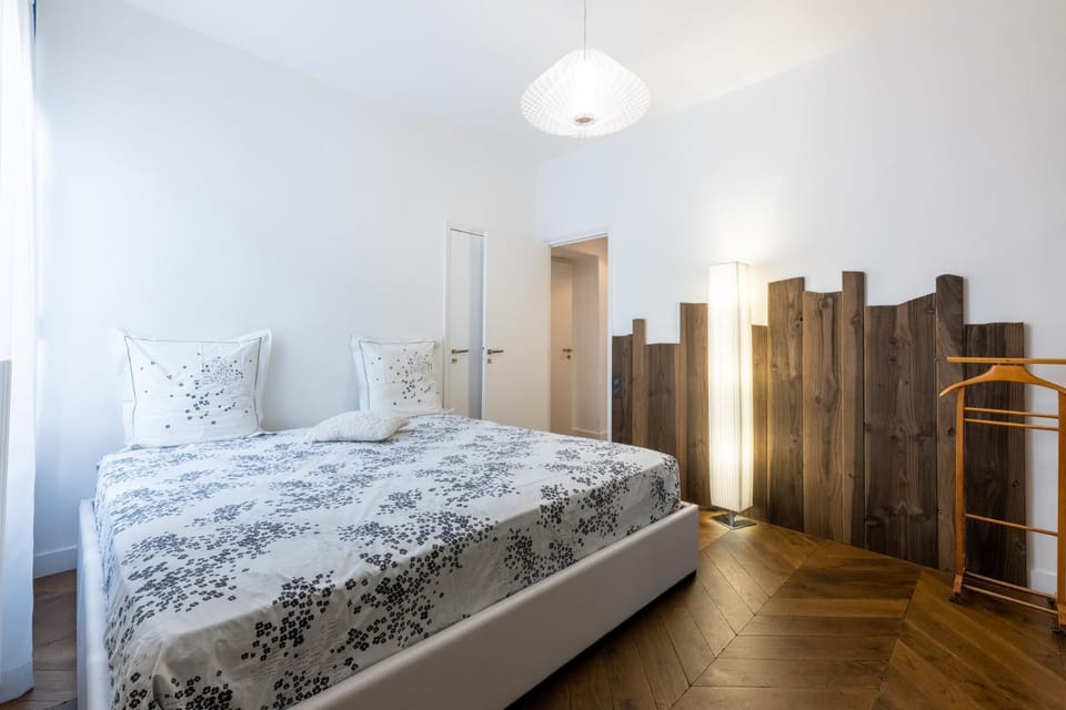 PARIS PASSY Spacieux 2 Chambres Balcon Apartment in Paris