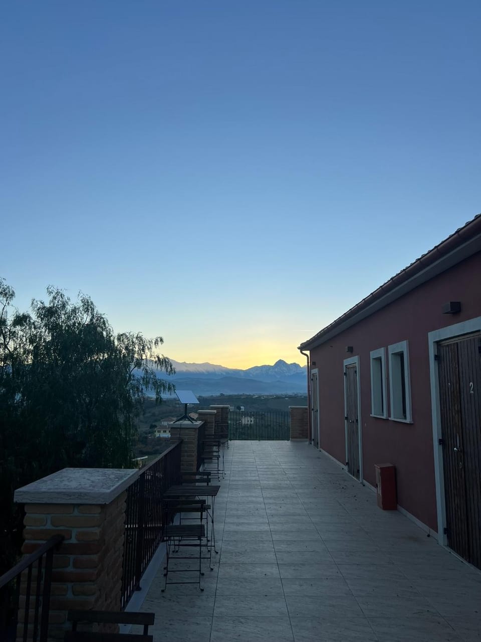 Day, Natural landscape, Balcony/Terrace, Balcony/Terrace, Mountain view, Sunrise, Sunset