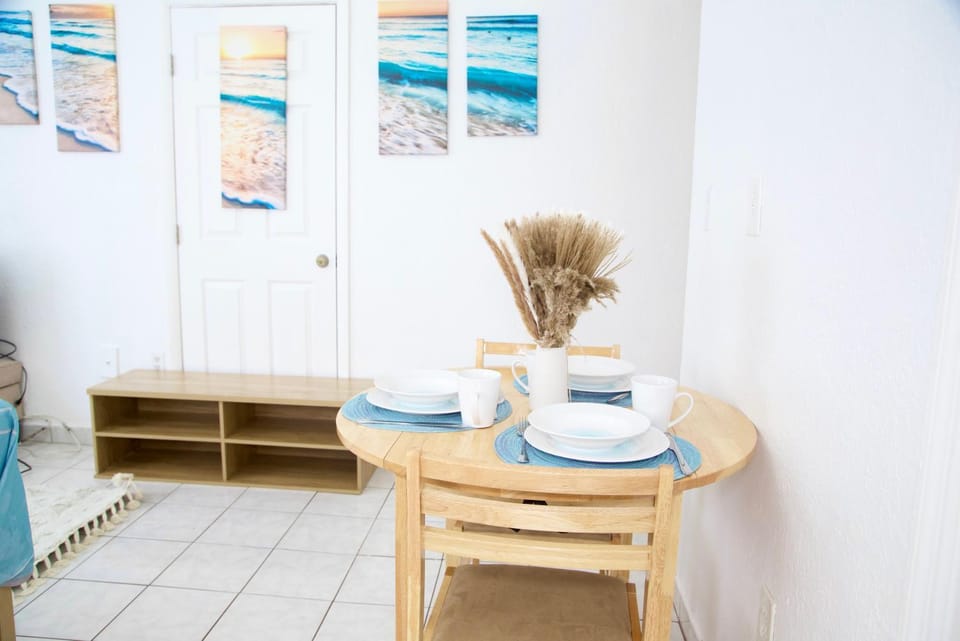 Miami2 Beach Stay 3 min to Ocean Apartment in Miami Beach