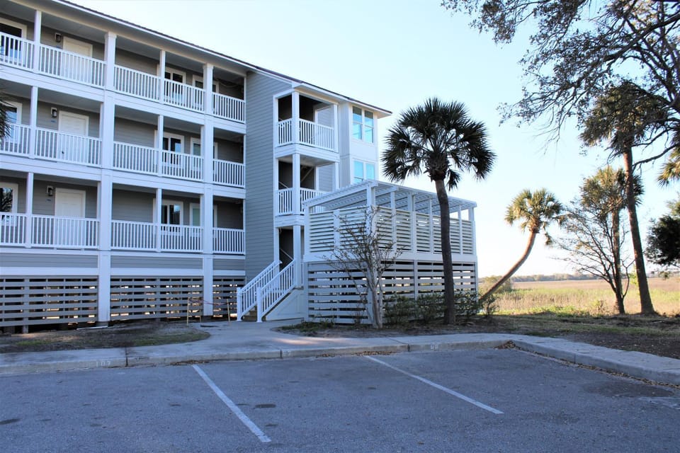 C Sweep Apartment in Folly Beach