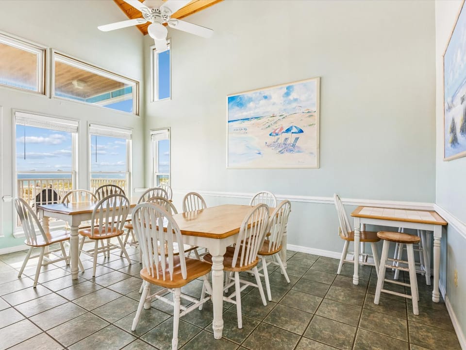 View (from property/room), Dining area, Sea view, furniture