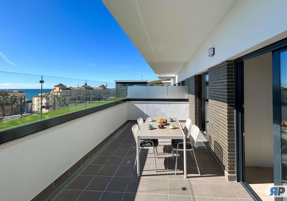 Property building, Balcony/Terrace, Seating area
