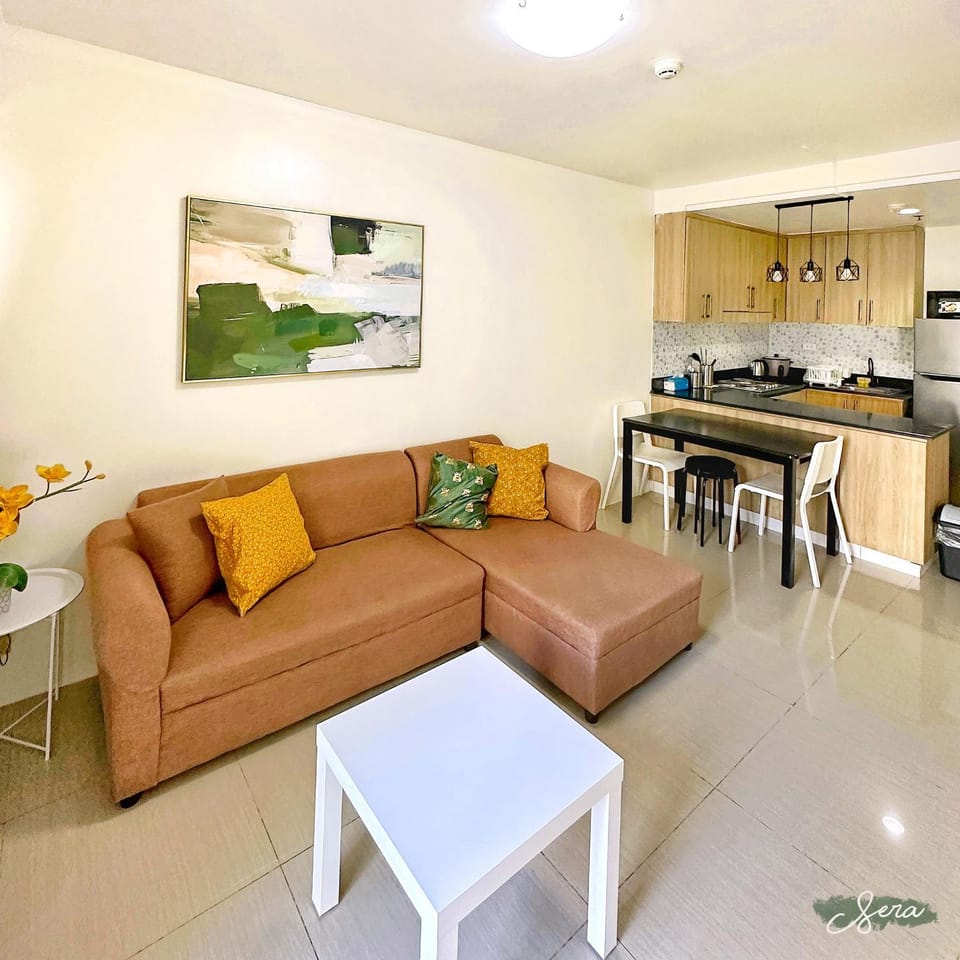 Kitchen or kitchenette, Living room, Seating area, Dining area, minibar, stove