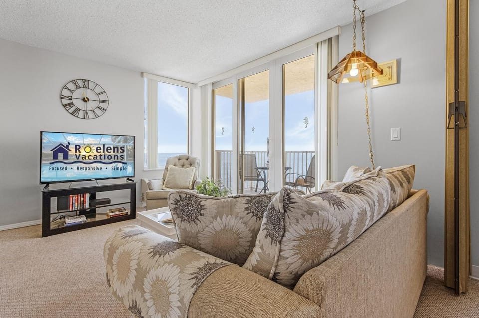 Paradise Found - Ocean views, Steps to the Beach - It House in Estero Island