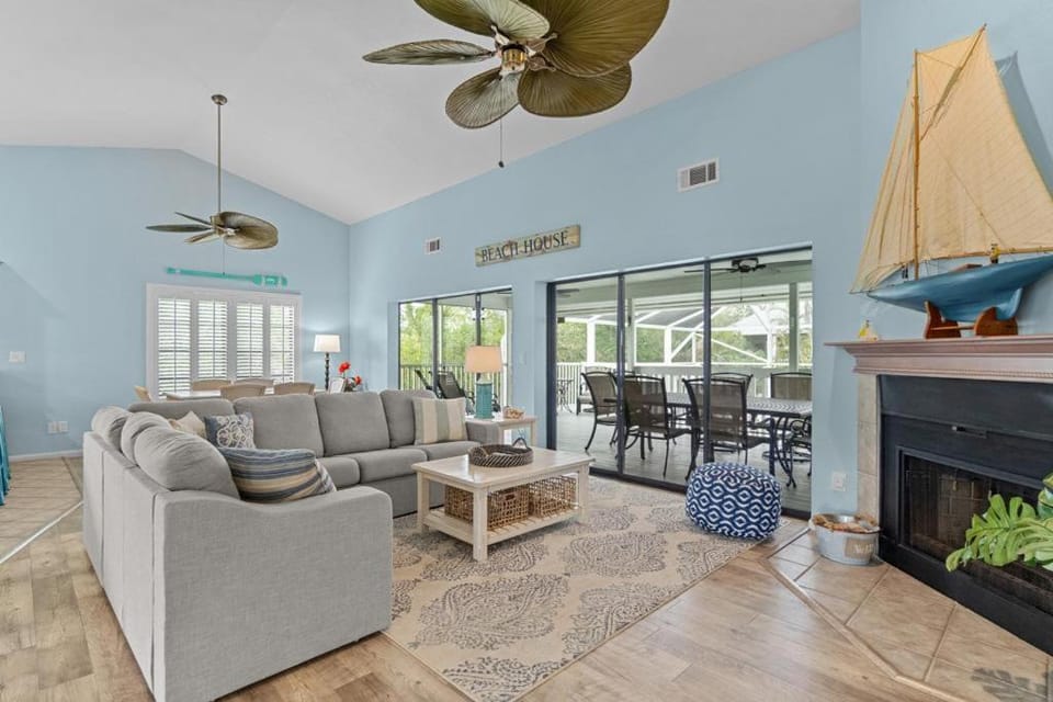Aside The Sea House in Sanibel Island