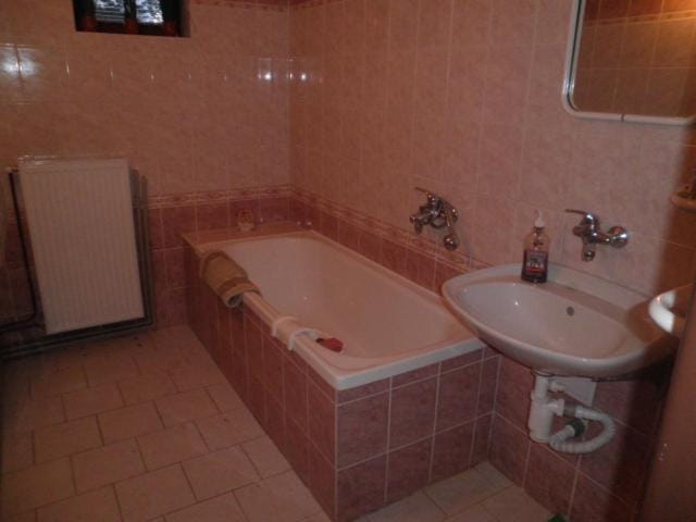 Bathroom, Bath