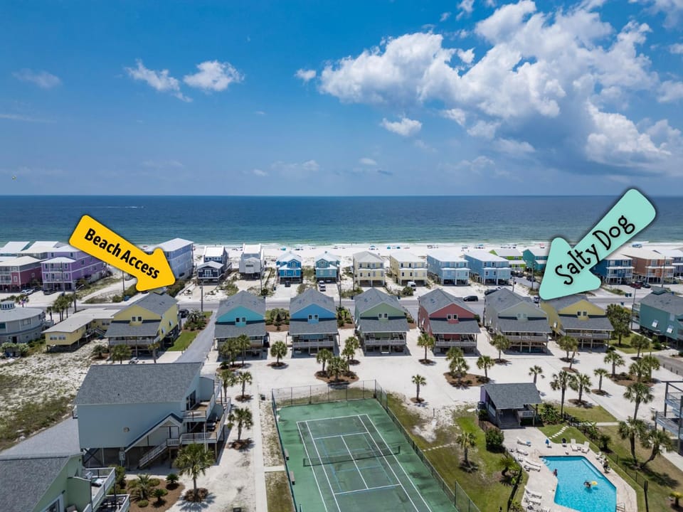 Property building, Bird's eye view, Beach, Tennis court, Swimming pool