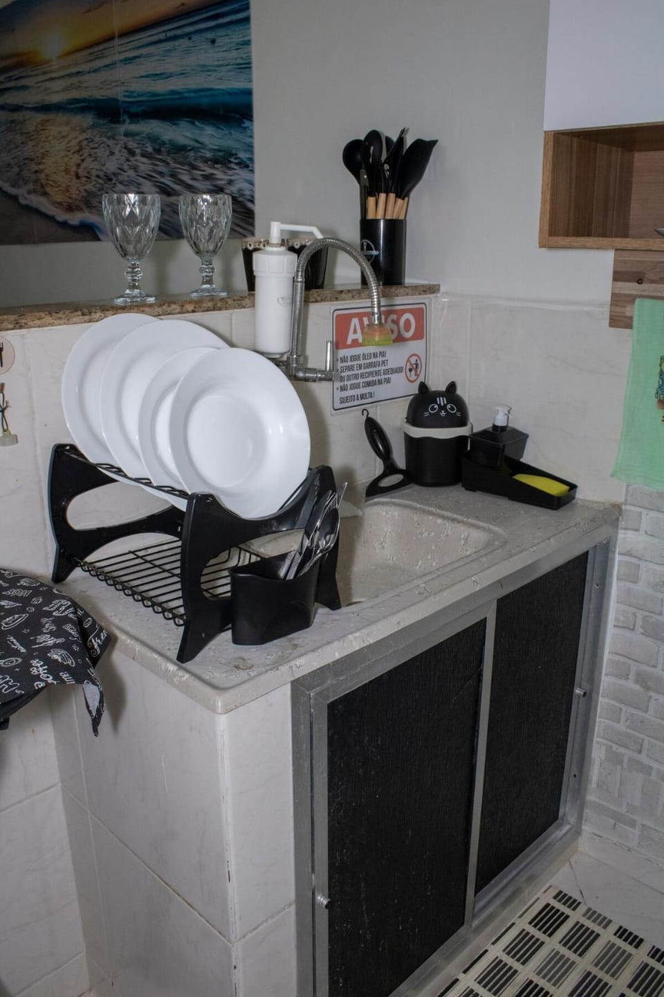 Kitchen or kitchenette