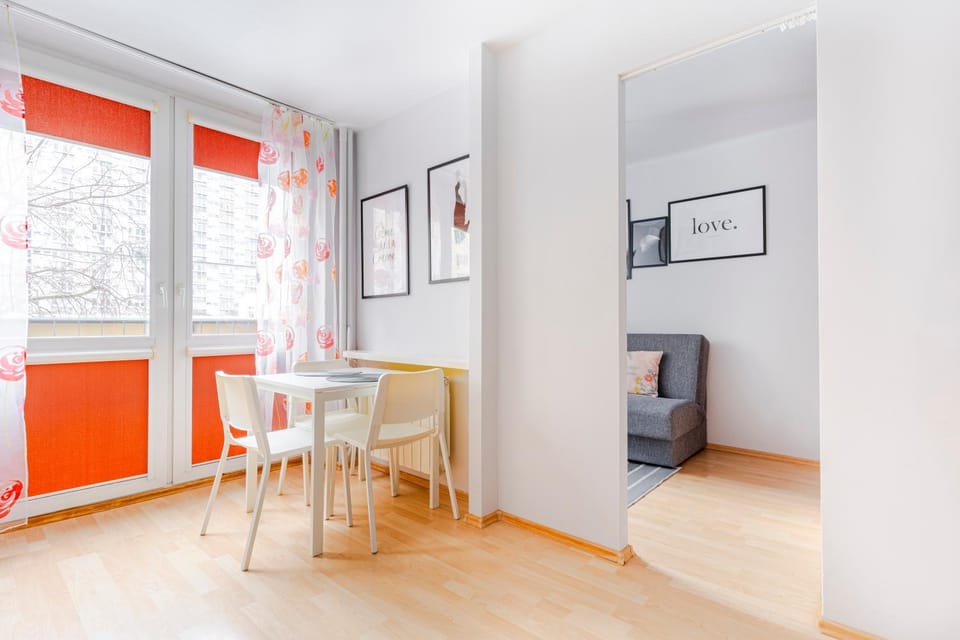 Grzybowska str Apt City center Apartment in Warsaw