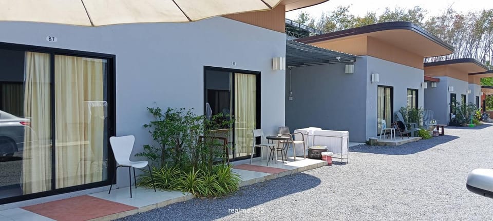 PaKrongCheep Homestay Apartment in Thep Krasatti