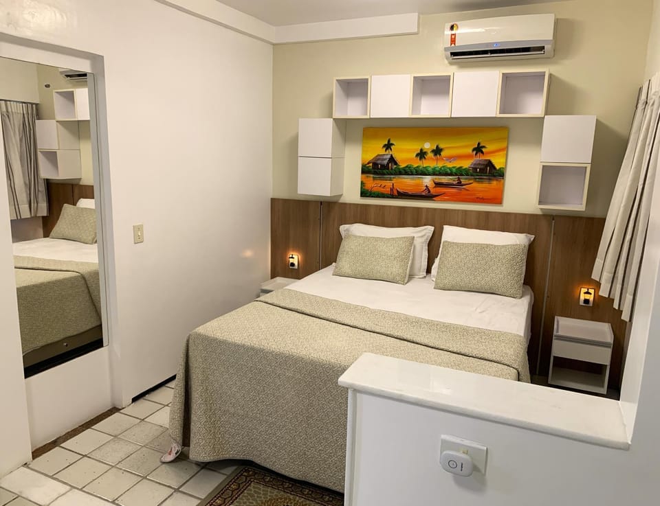Bed, Photo of the whole room, Bedroom, air conditioner