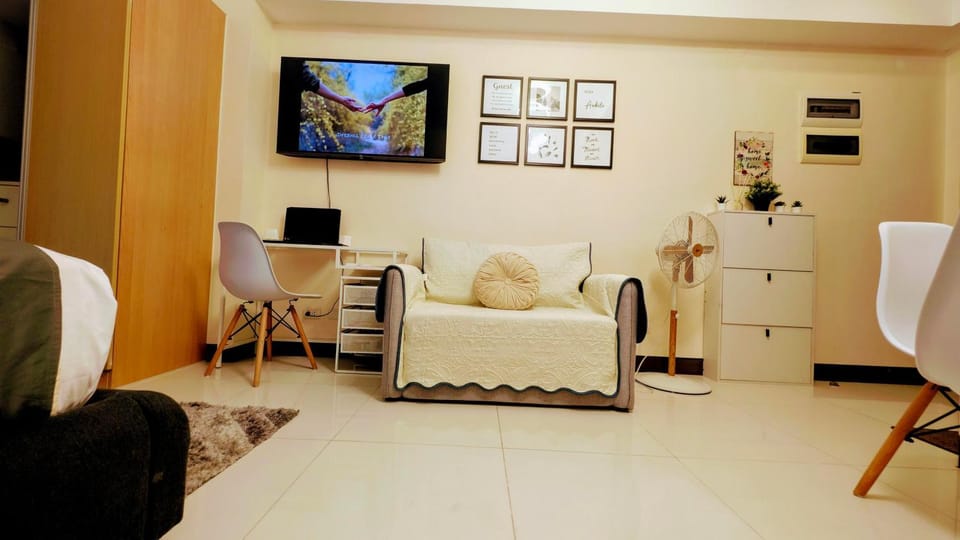 J&M Cozy Retreat - McKinley Hill, BGC Apartment in Makati