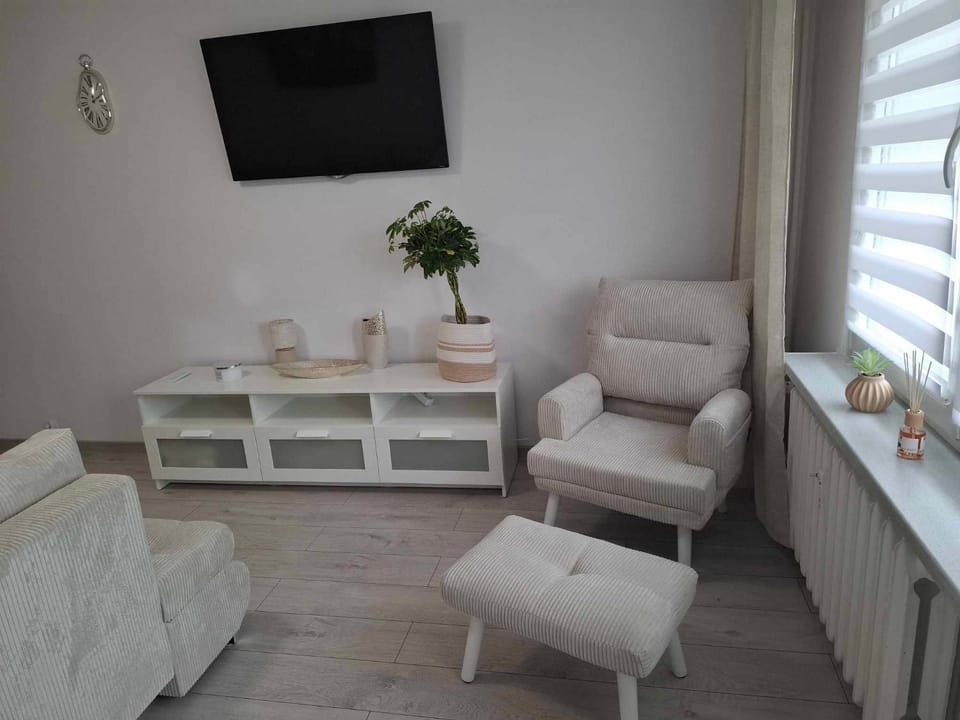 Apartament 50 m z balkonem na parterze Apartment in Greater Poland Voivodeship