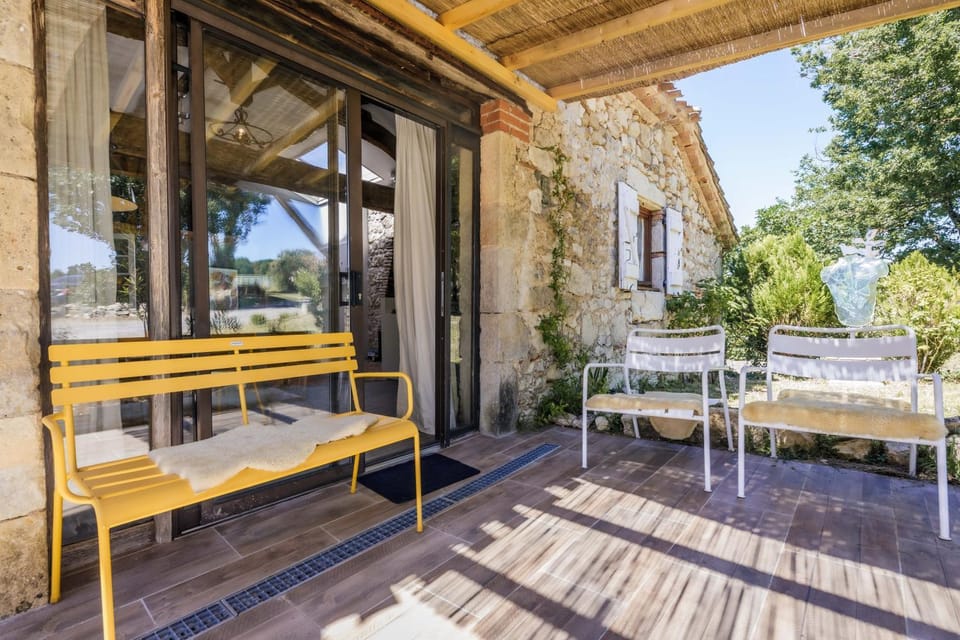 Balcony/Terrace, Balcony/Terrace