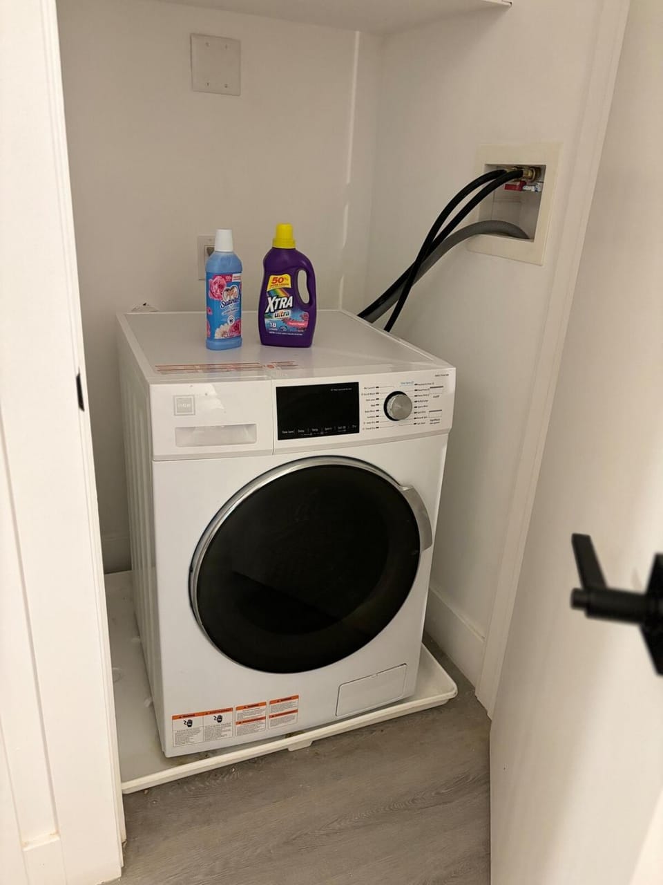 Sweet getaway 6 min from EWR Apartment in Elizabeth