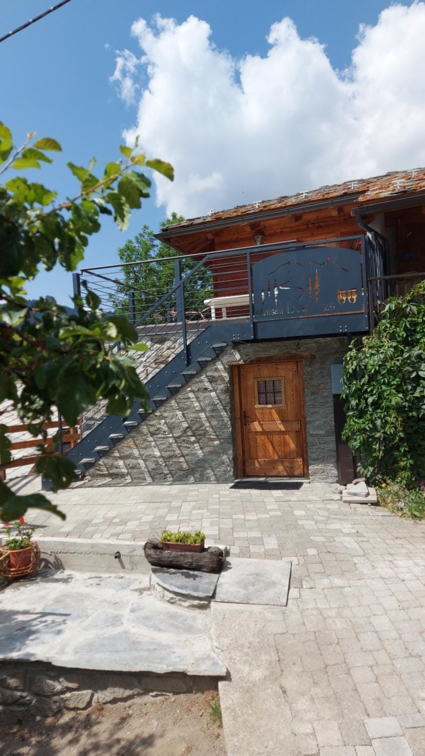 maison lo for - casa indipendente Apartment in Torgnon