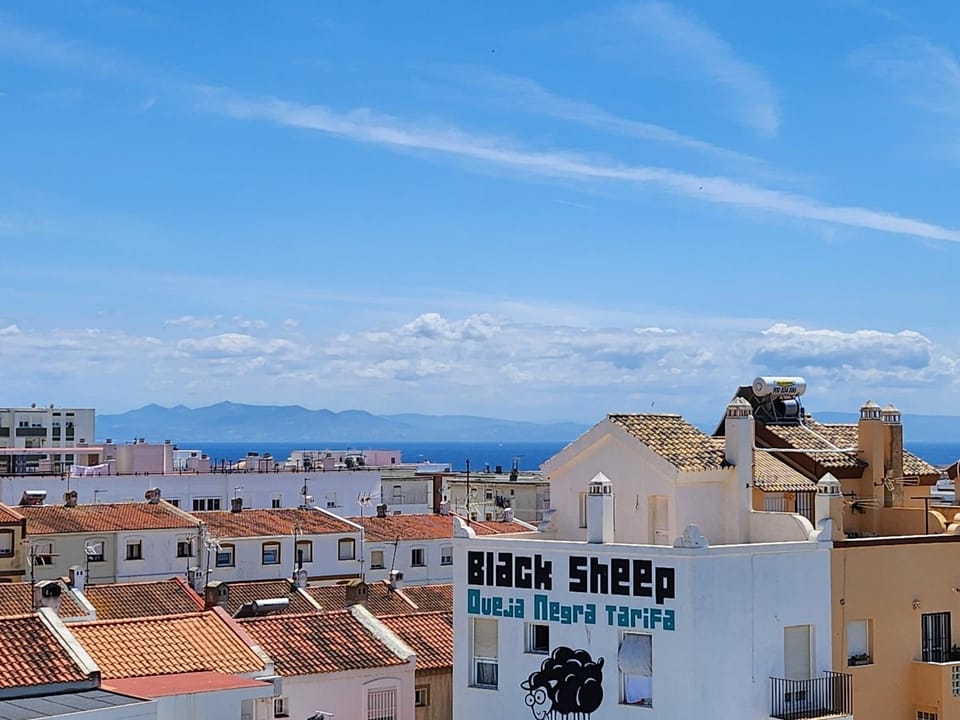 City view, Sea view