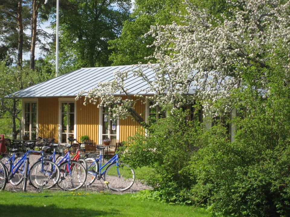Property building, Day, Garden, Garden, Cycling, Garden view, Breakfast, Breakfast, Buffet breakfast, Buffet breakfast