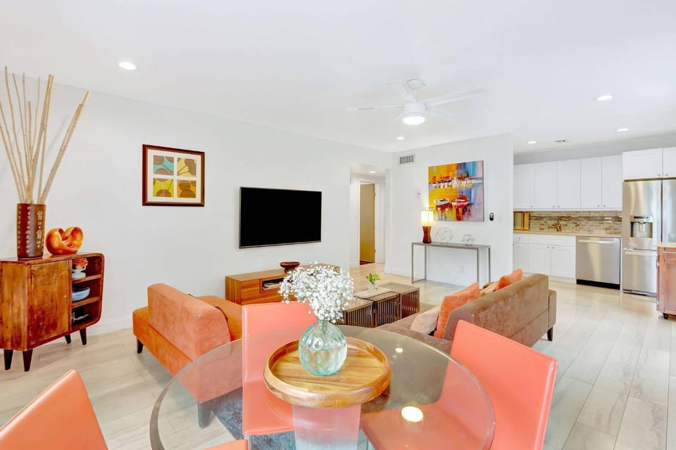 320-1 Las Olas Boulevard Apartment in Fort Lauderdale