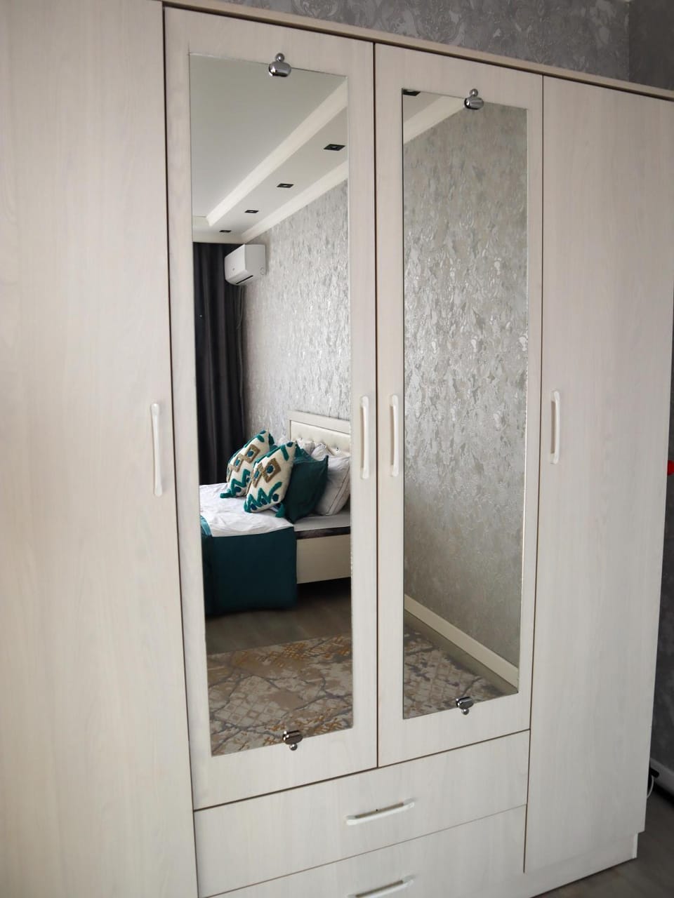 wardrobe