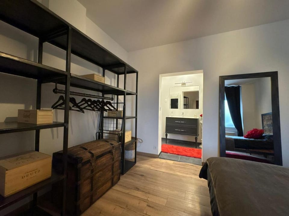 Nuit D'or - L'Effervescence - Séjour & Pro Apartment in Epernay