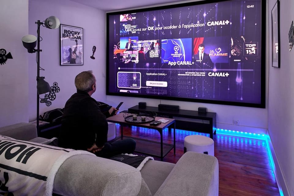 Communal lounge/ TV room, TV and multimedia, Evening entertainment