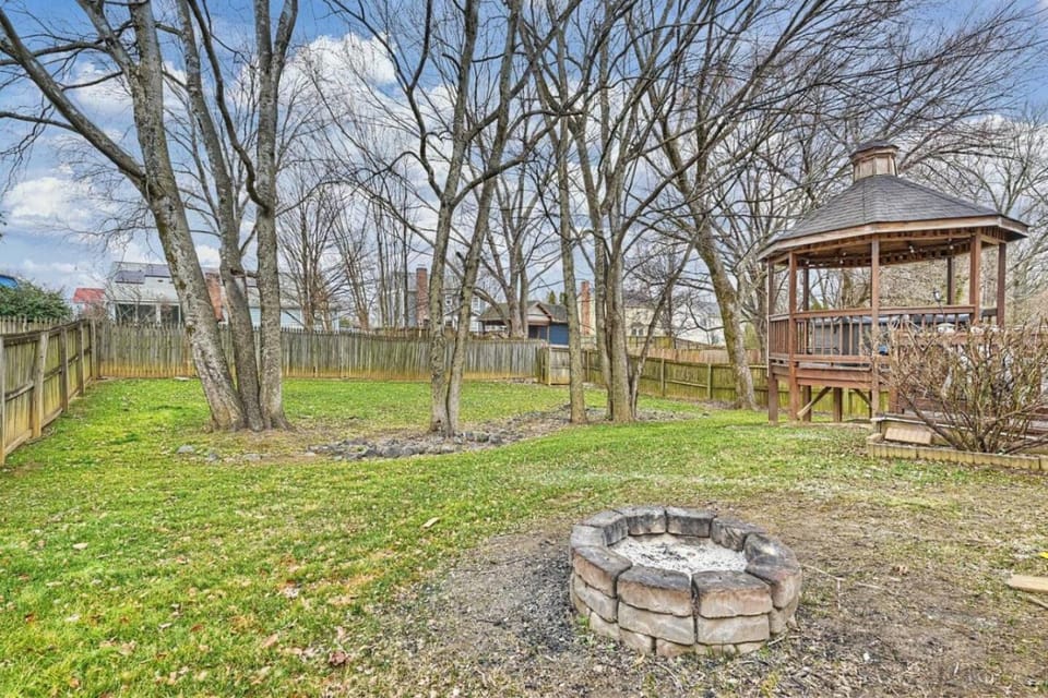 Charlotte 4BR Cozy Retreat House in Concord