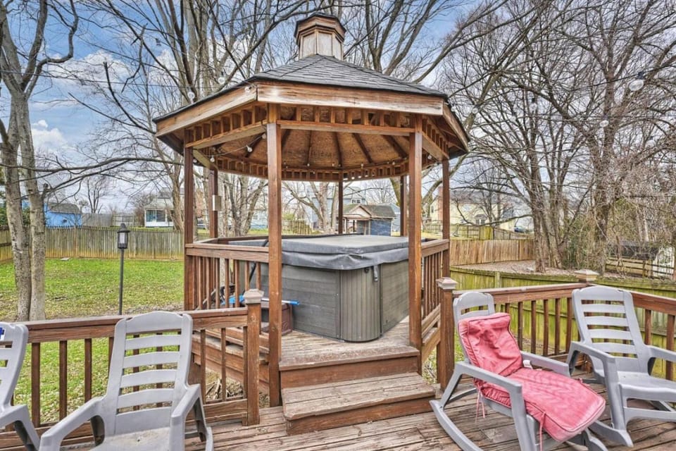 Charlotte 4BR Cozy Retreat House in Concord