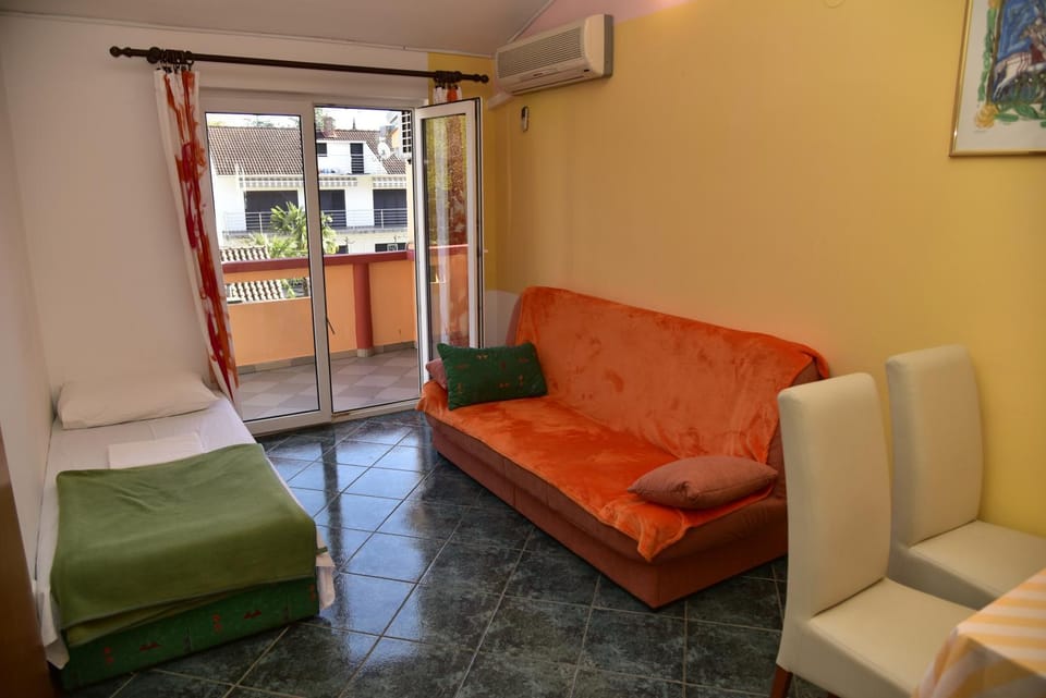 Bed, Balcony/Terrace, Living room, Seating area, On site