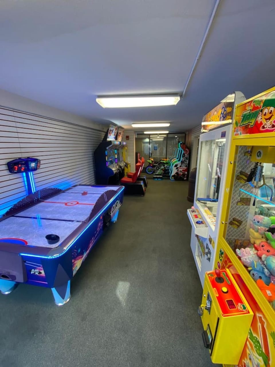 Game Room, Evening entertainment
