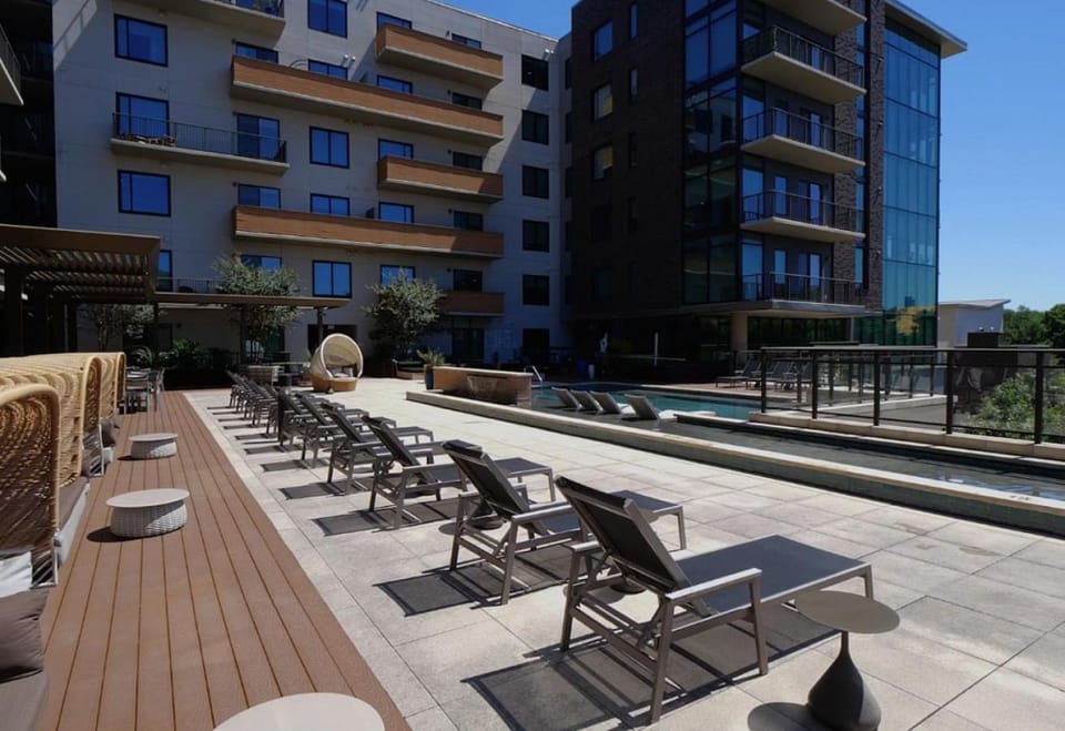 Landing at The Hayworth - 1 Bedroom in Westside Apartment in Harris County