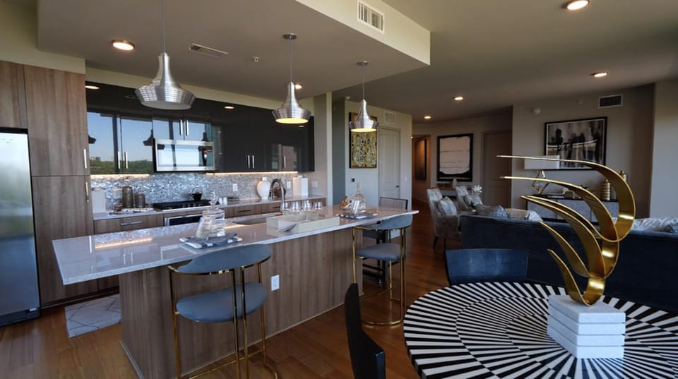 Landing at The Hayworth - 1 Bedroom in Westside Apartment in Harris County