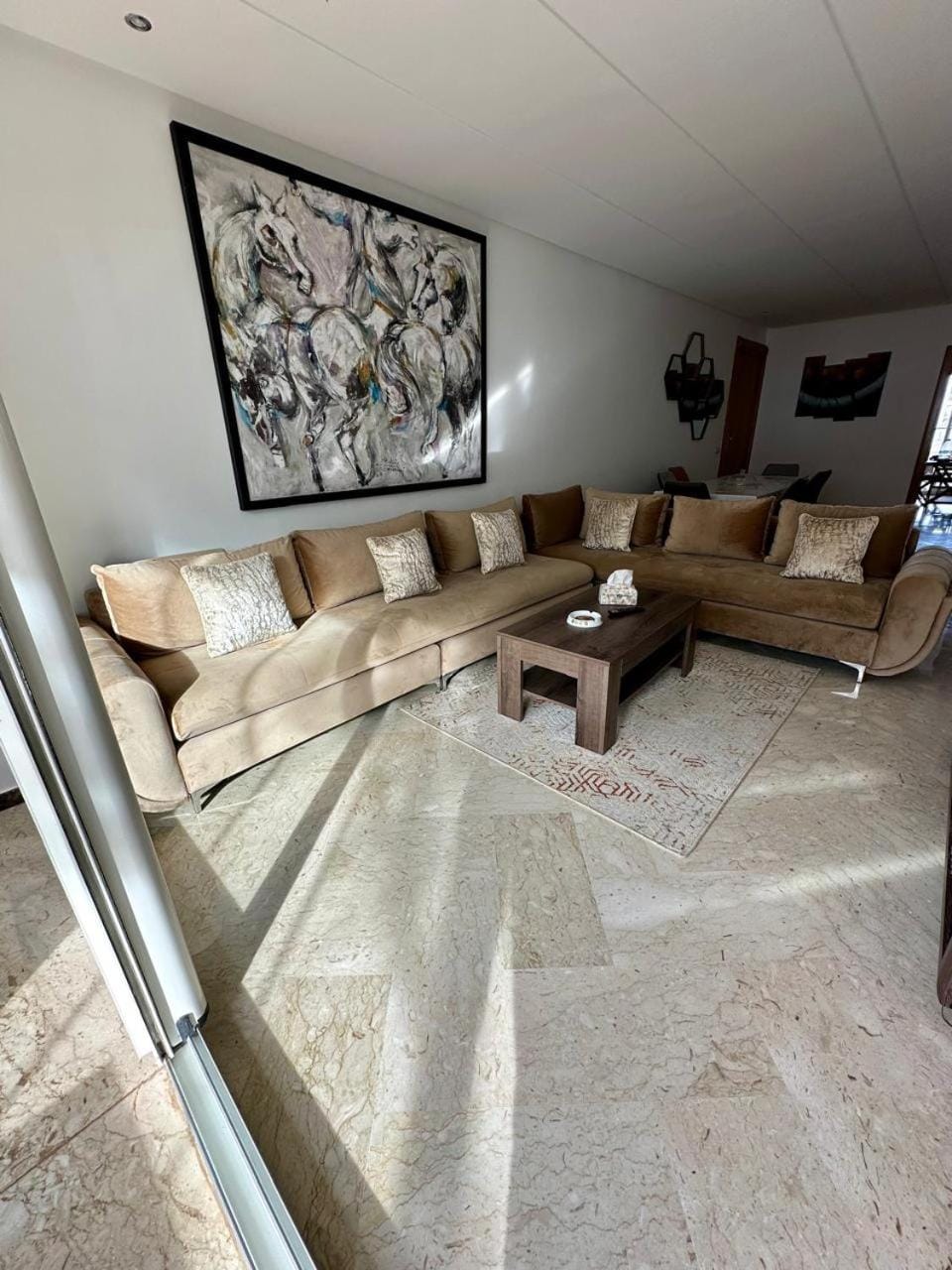 Living room, Seating area