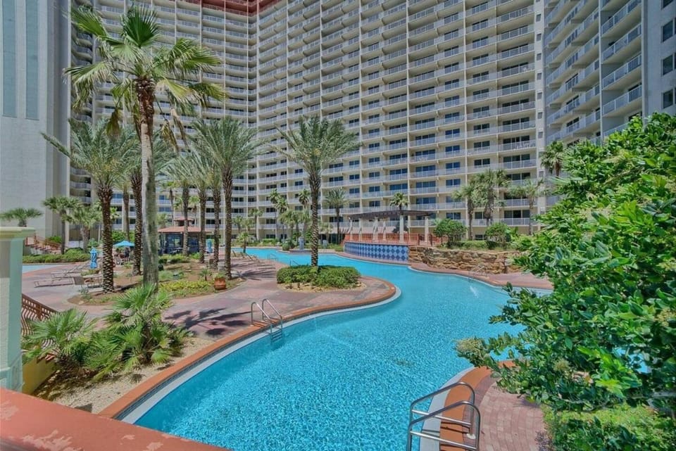 Property building, Pool view, Swimming pool, sunbed