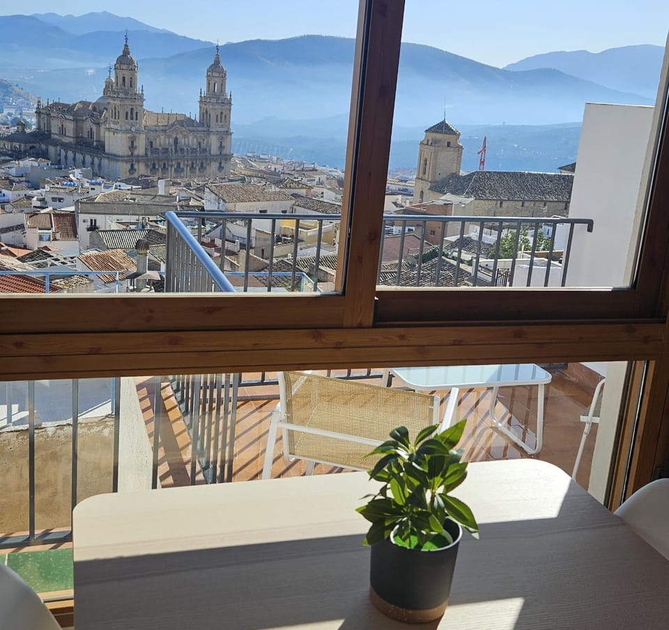 Nearby landmark, Day, Balcony/Terrace, Mountain view