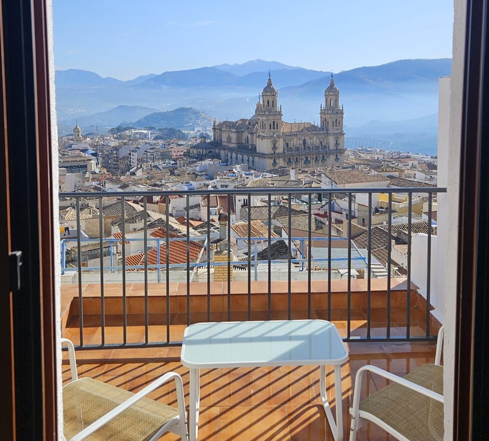 Patio, Nearby landmark, Day, Natural landscape, View (from property/room), Balcony/Terrace, Dining area, City view, Mountain view