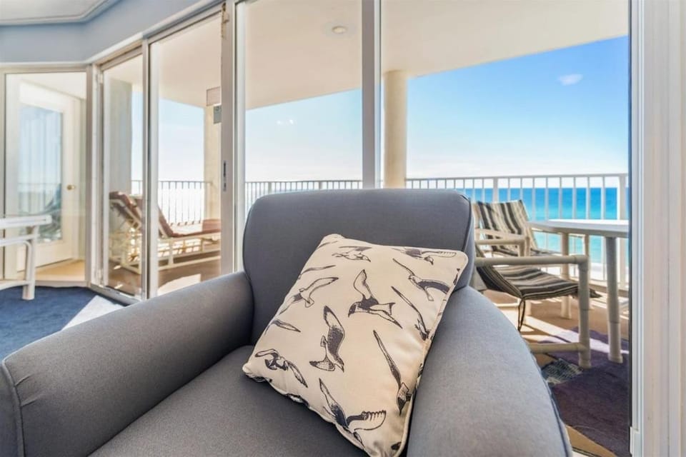 Patio, Day, View (from property/room), Balcony/Terrace, Seating area, Sea view, sunbed