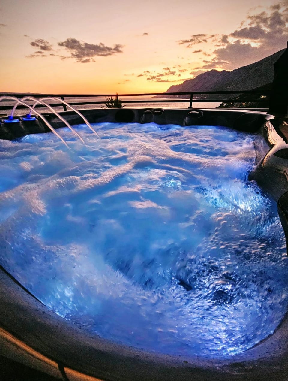 Hot Tub, Balcony/Terrace