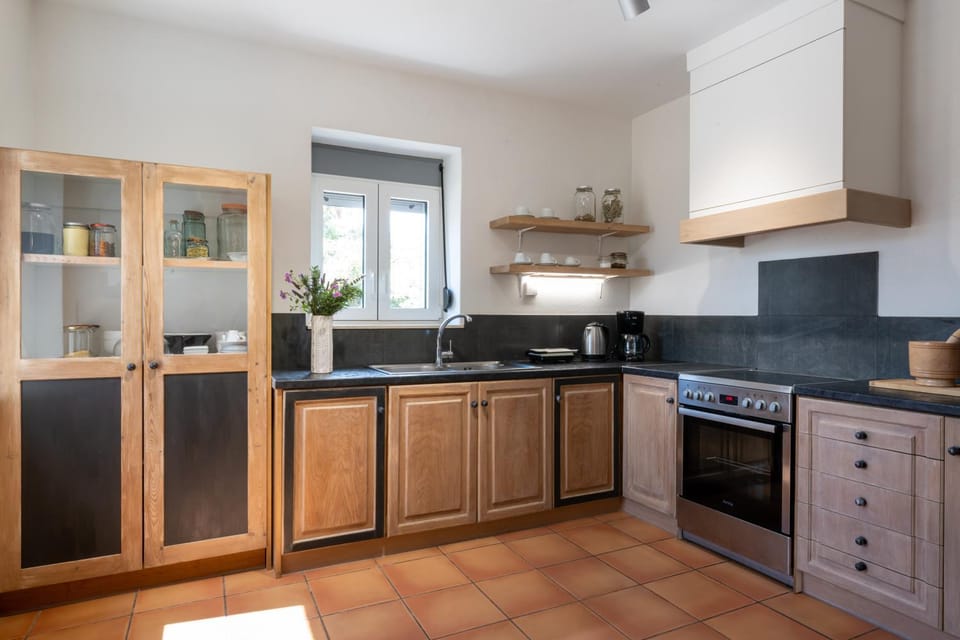 Kitchen or kitchenette, oven, stove, toaster