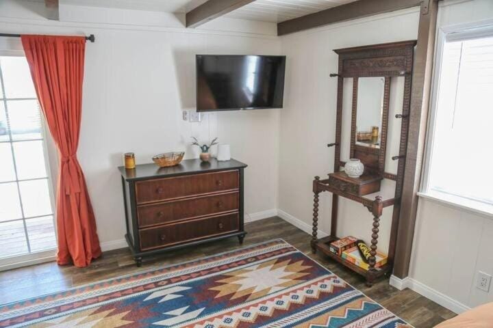 Communal lounge/ TV room, TV and multimedia, Evening entertainment