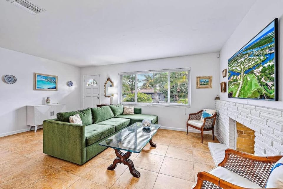 Casa Balsinde - Delight in a Private Pool in the Southern End of West Palm House in West Palm Beach