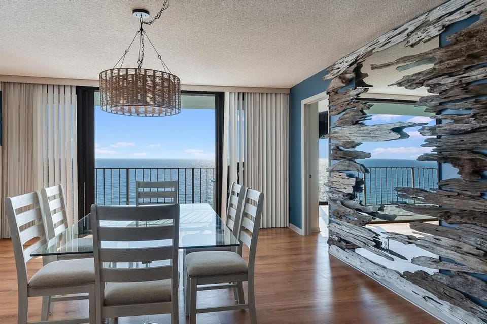 Dining area, Sea view