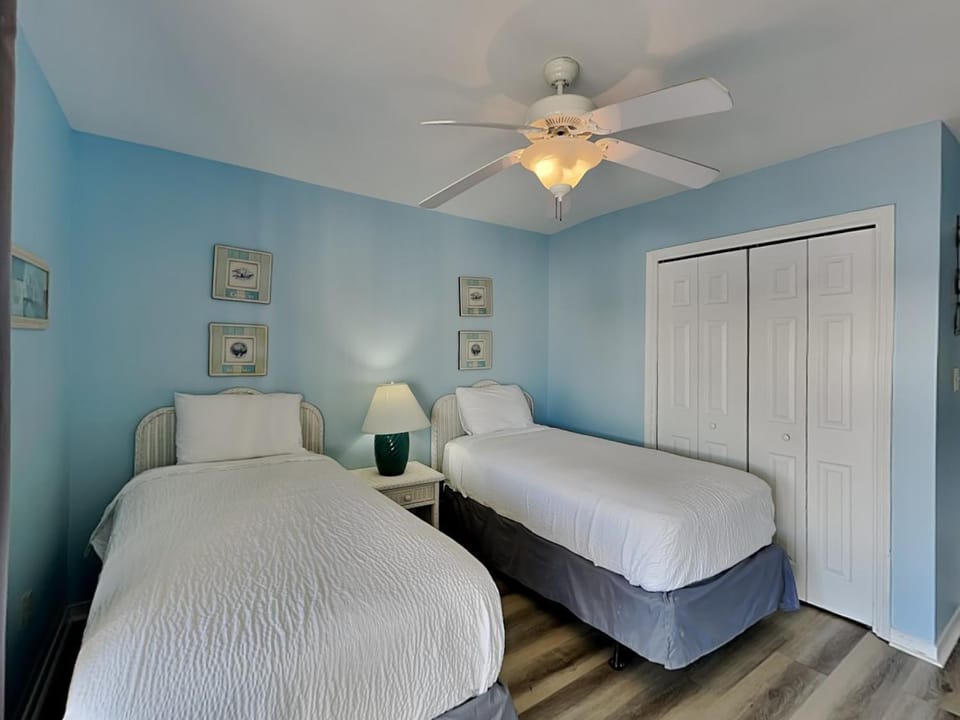 Sea Oats F203 Apartment in West Beach