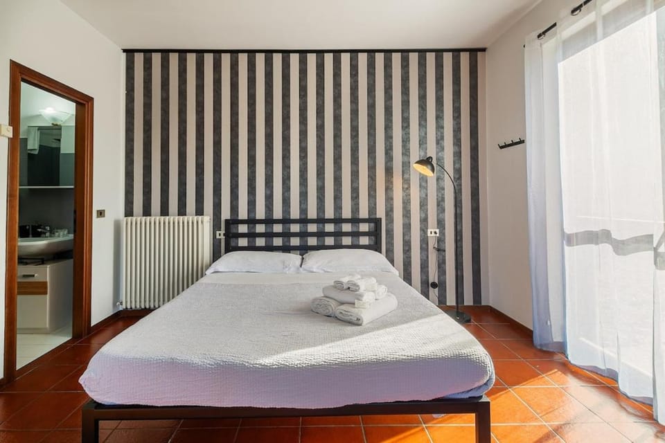 Lake Como View, Private Suite & free Parking Apartment in Province of Lecco