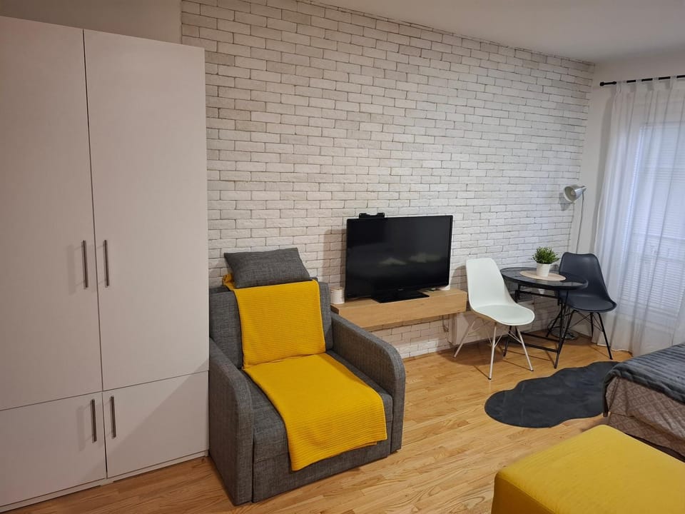 D apartman, Cozy Studio, Near Lake, AC, Wi-Fi Apartment in Ohrid