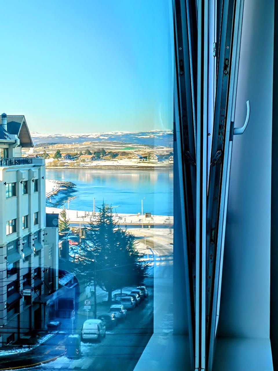 Day, Natural landscape, City view, Lake view