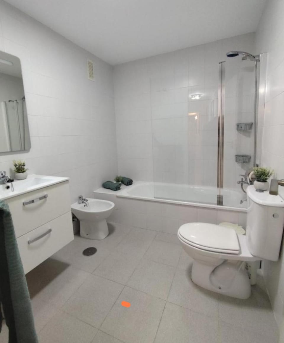 Mini Estudio LOVELY SEVILLA con cocina y baño compartido Bed and Breakfast in Andalusia