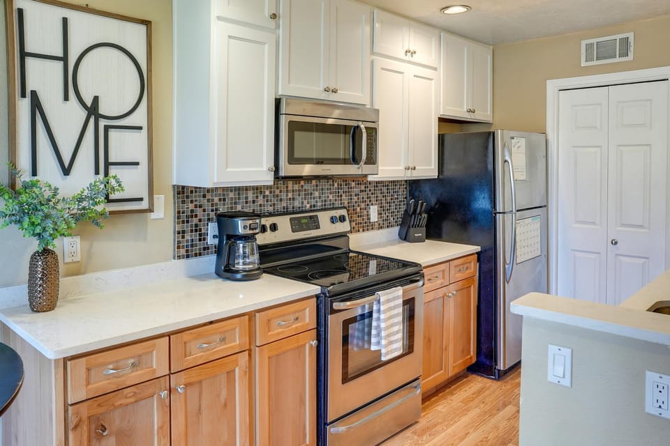 1 Mi to UNM: Convenient Albuquerque Townhome! House in Albuquerque